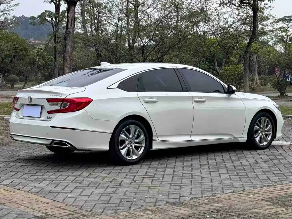 Honda Accord — миниатюра 3