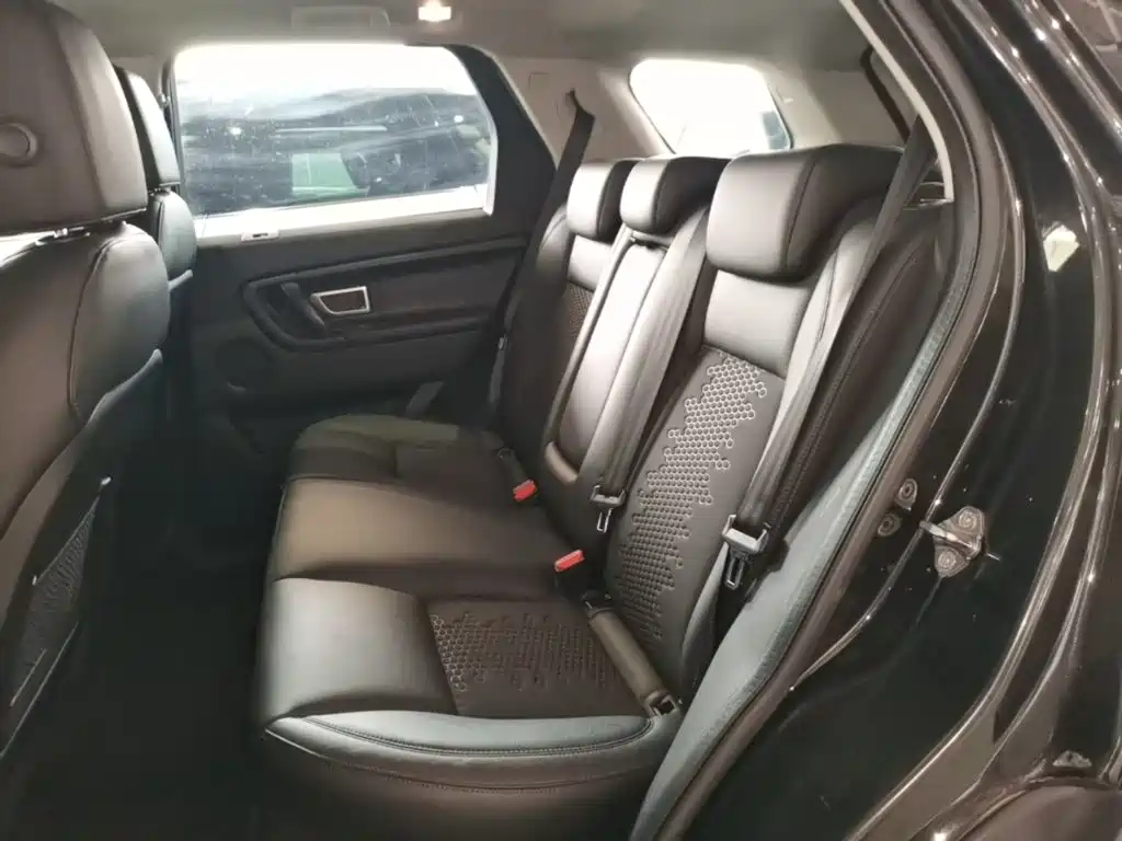Land Rover Discovery Sport — миниатюра 17