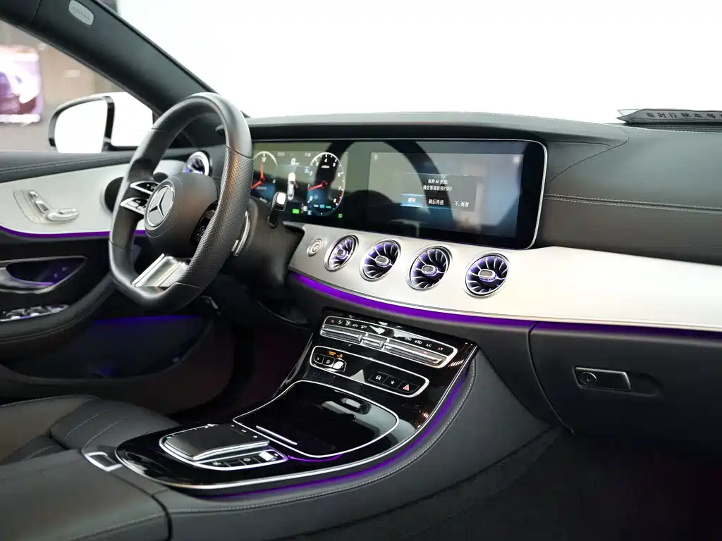 Mercedes-Benz E-Class (Import) — миниатюра 10