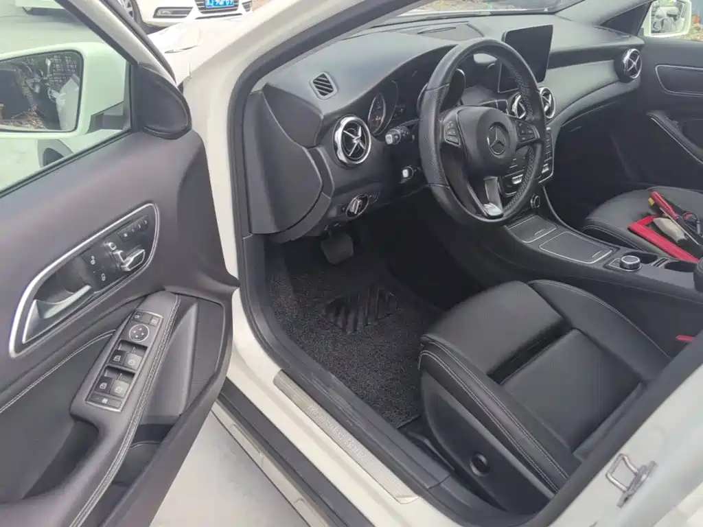 Mercedes-Benz GLA — миниатюра 16