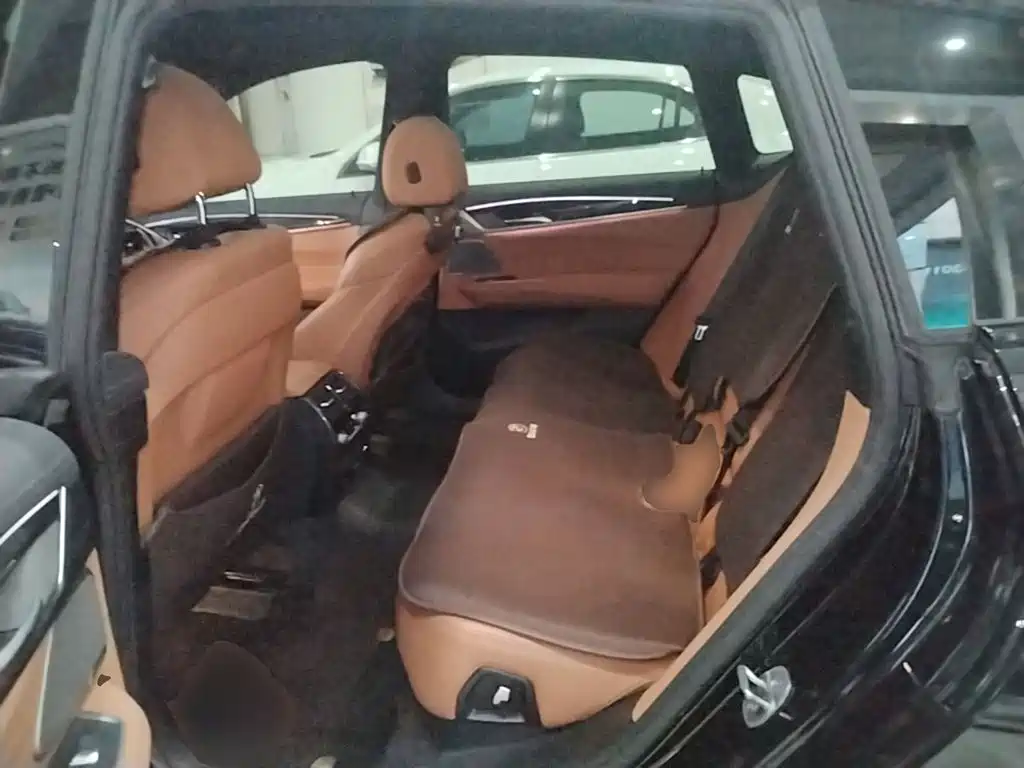 BMW 6 Series GT — миниатюра 17