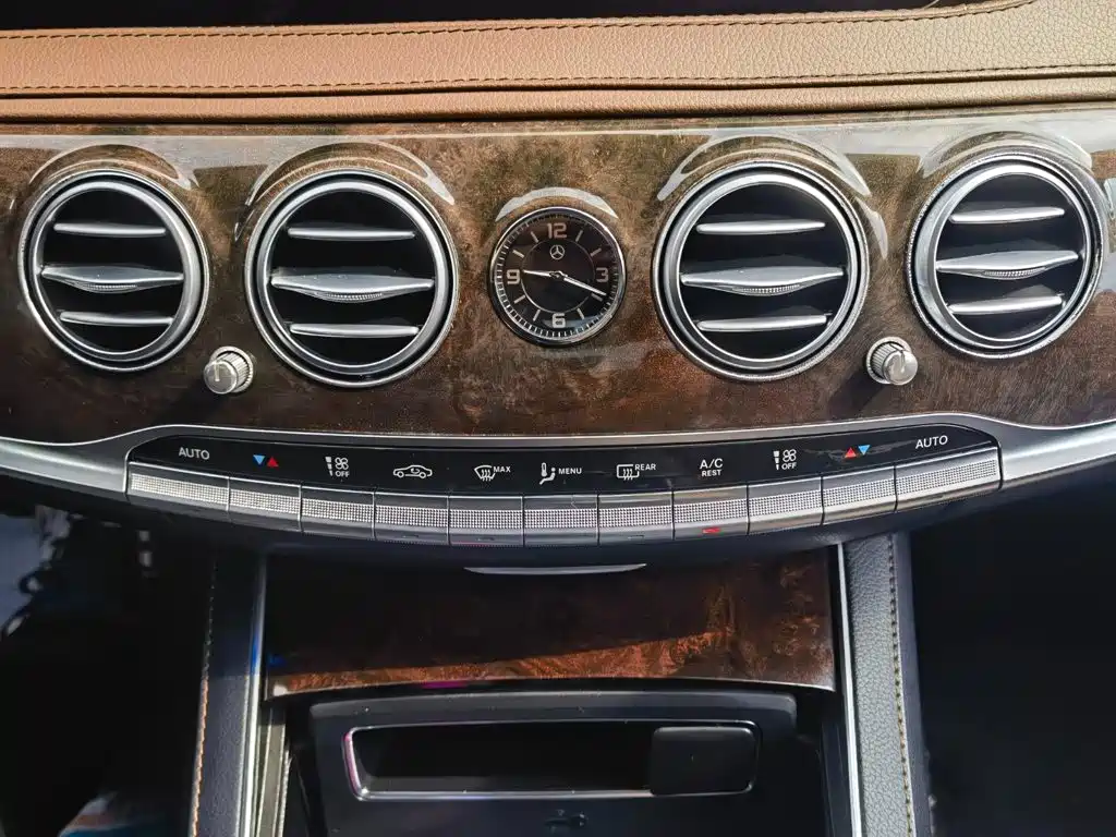 Mercedes-Benz S-Class — миниатюра 31
