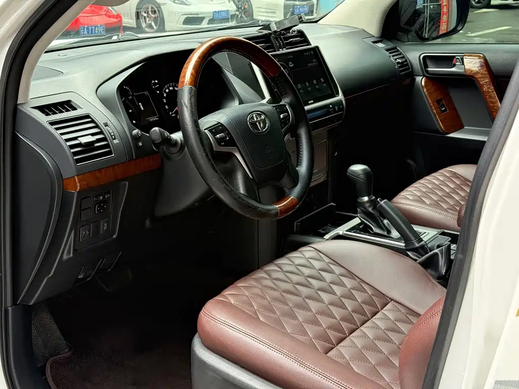 Toyota Land Cruiser Prado 2020 2.8T