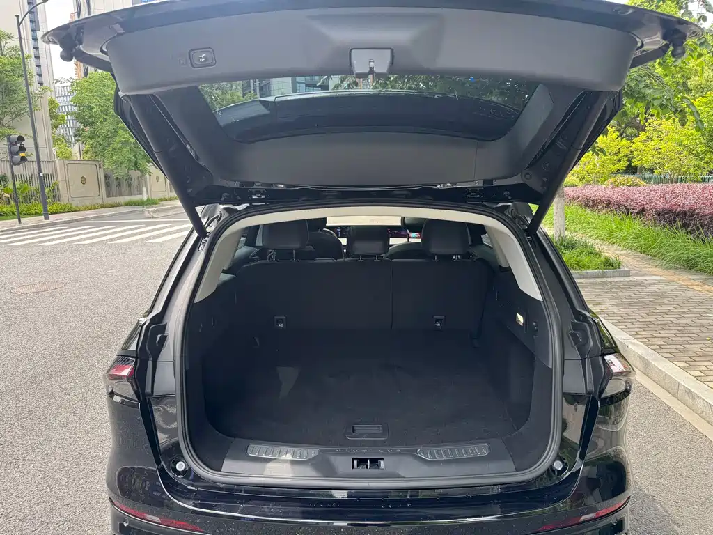 Lincoln Nautilus 2023 2.0T