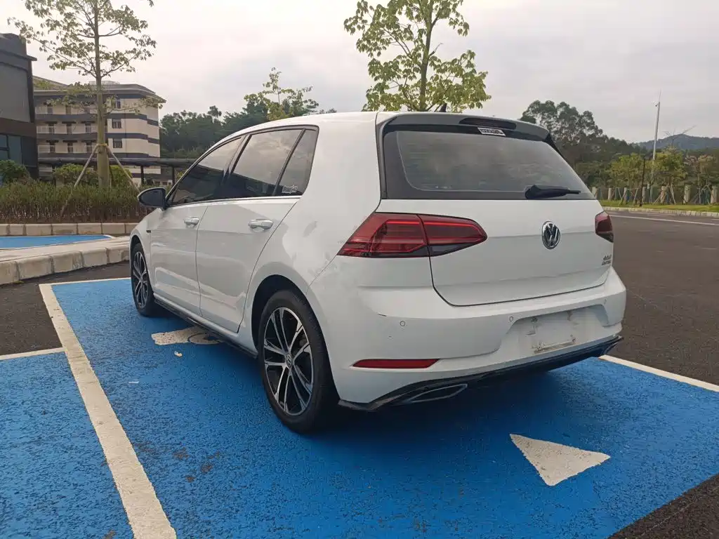 Volkswagen Golf — миниатюра 6