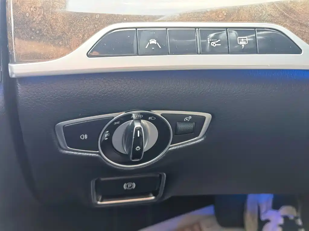 Mercedes-Benz S-Class — миниатюра 38