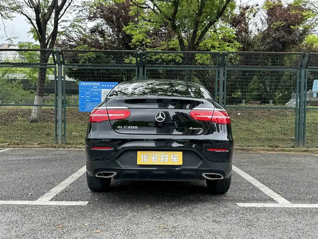 Mercedes-Benz GLC 2018 GLC 200 4MATIC SUV