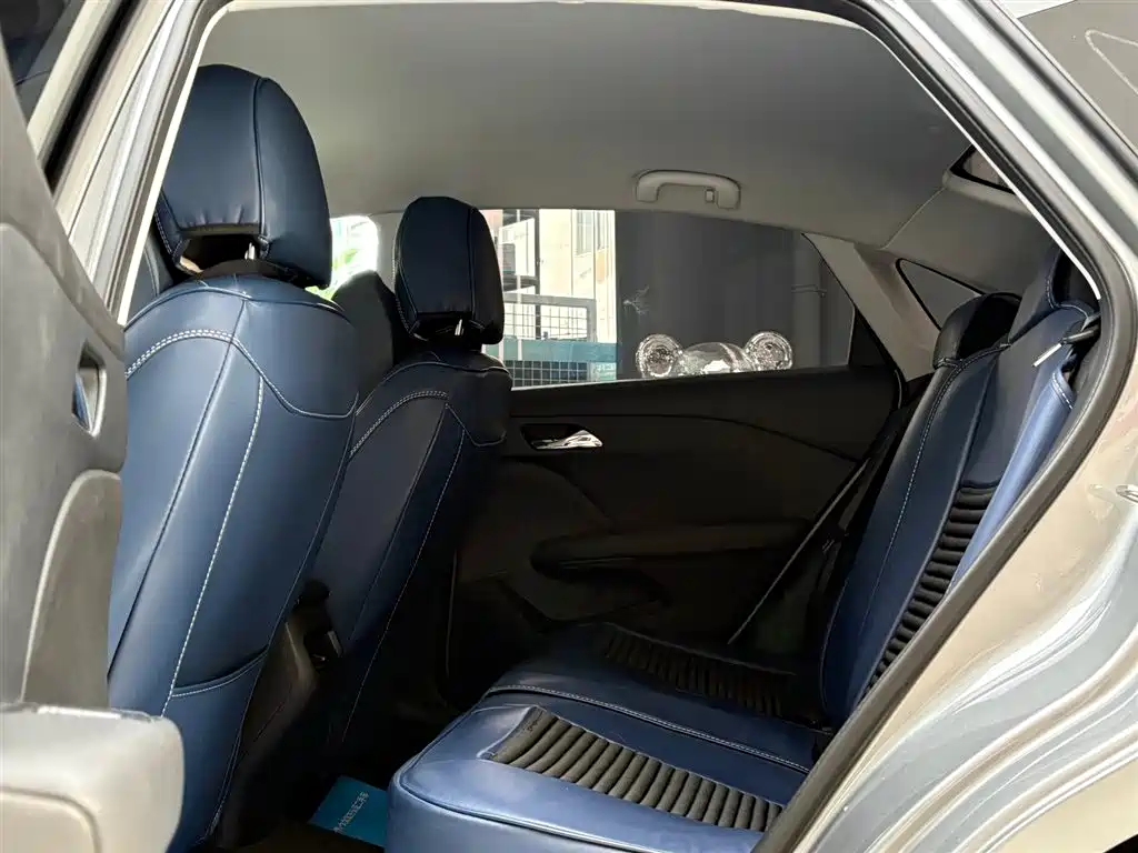 Chevrolet Monza — миниатюра 10