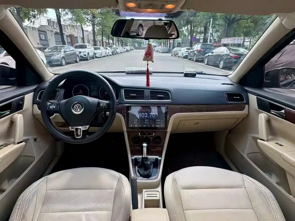 Volkswagen Lavida — миниатюра 9