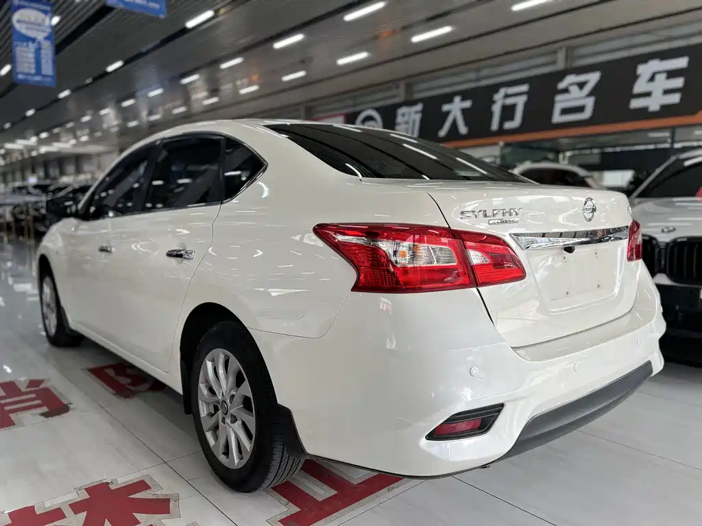 Nissan Sylphy — миниатюра 8