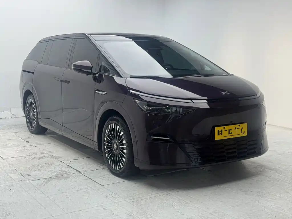 XPeng X9 — миниатюра 3