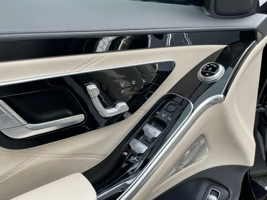Mercedes-Benz S-Class — миниатюра 9