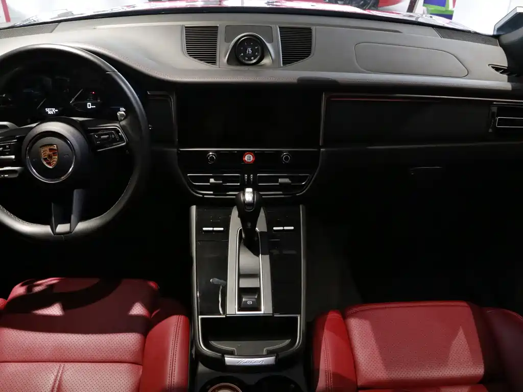 Porsche Macan — миниатюра 8