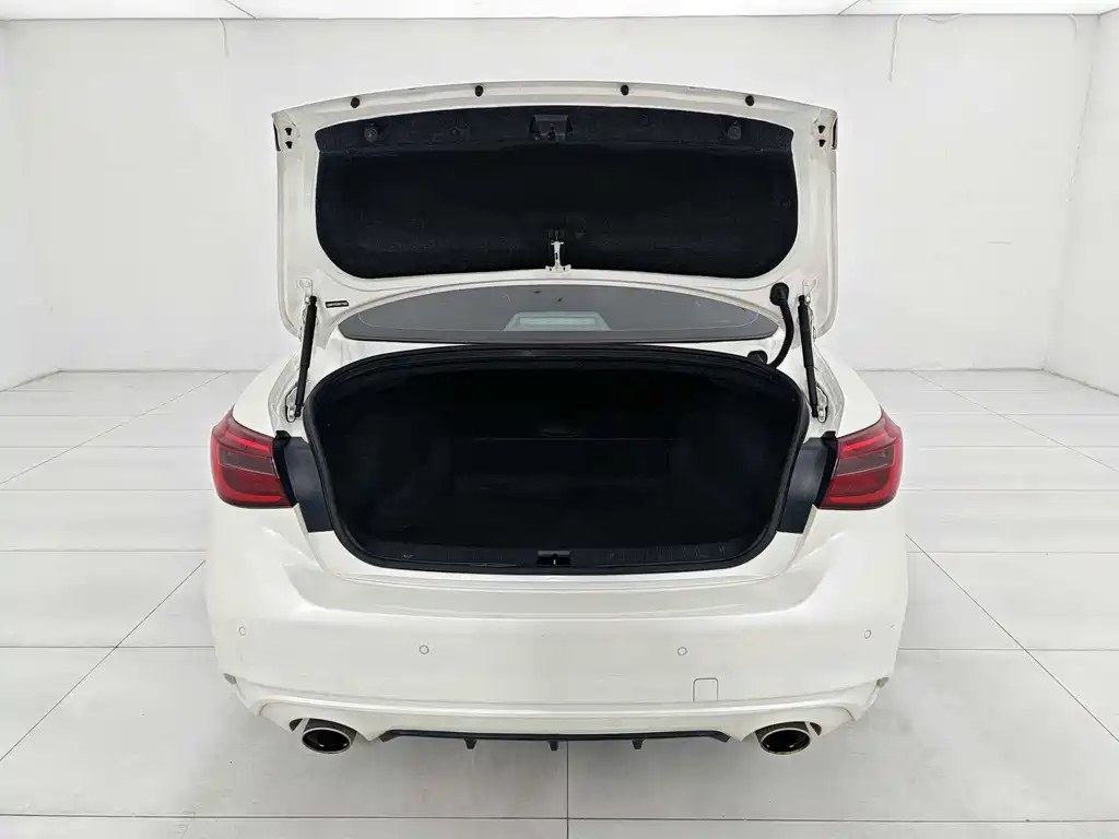Infiniti Q50L 2018 2.0T Comfort VI