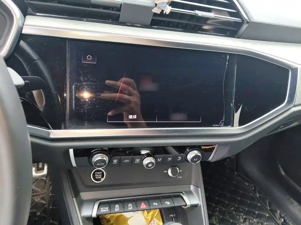 Audi Q3 — миниатюра 6