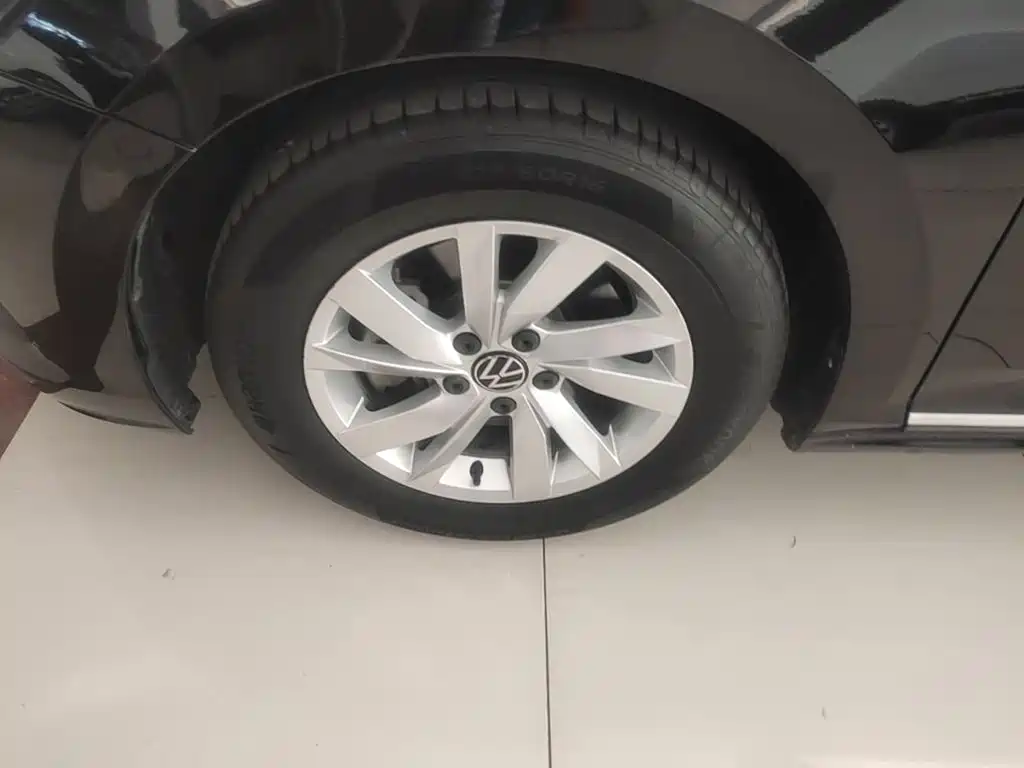 Volkswagen Passat — миниатюра 23