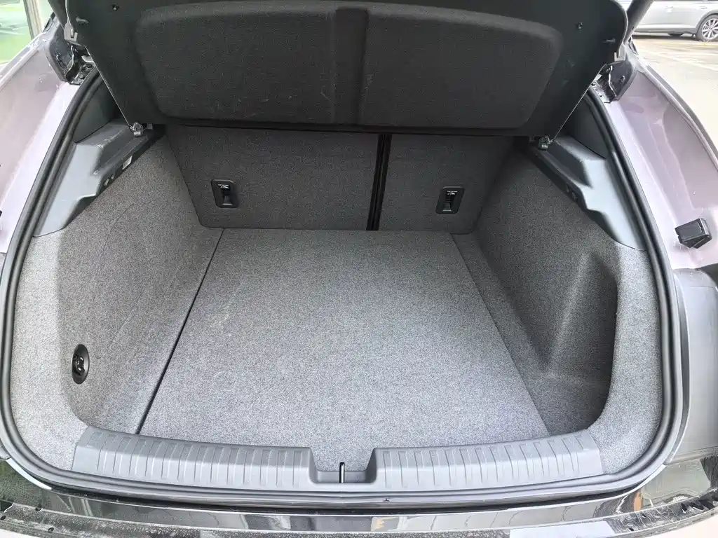 Ауди Ауди. Audi E5 Sportback — миниатюра 7