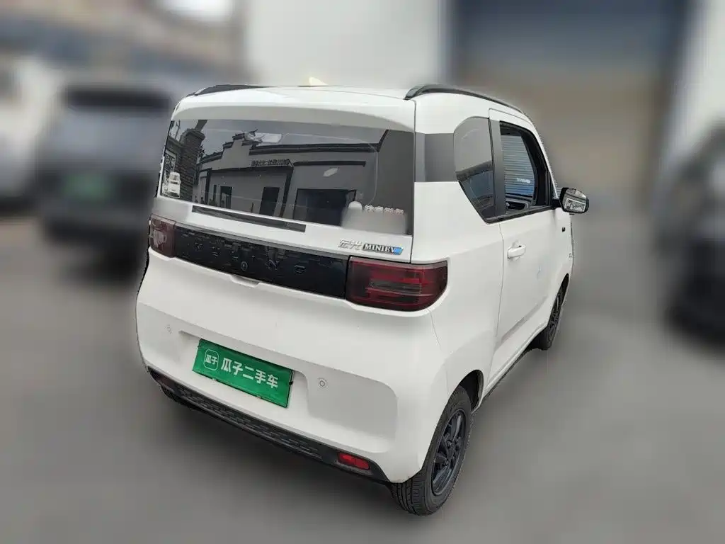 Wuling MINIEV — миниатюра 5