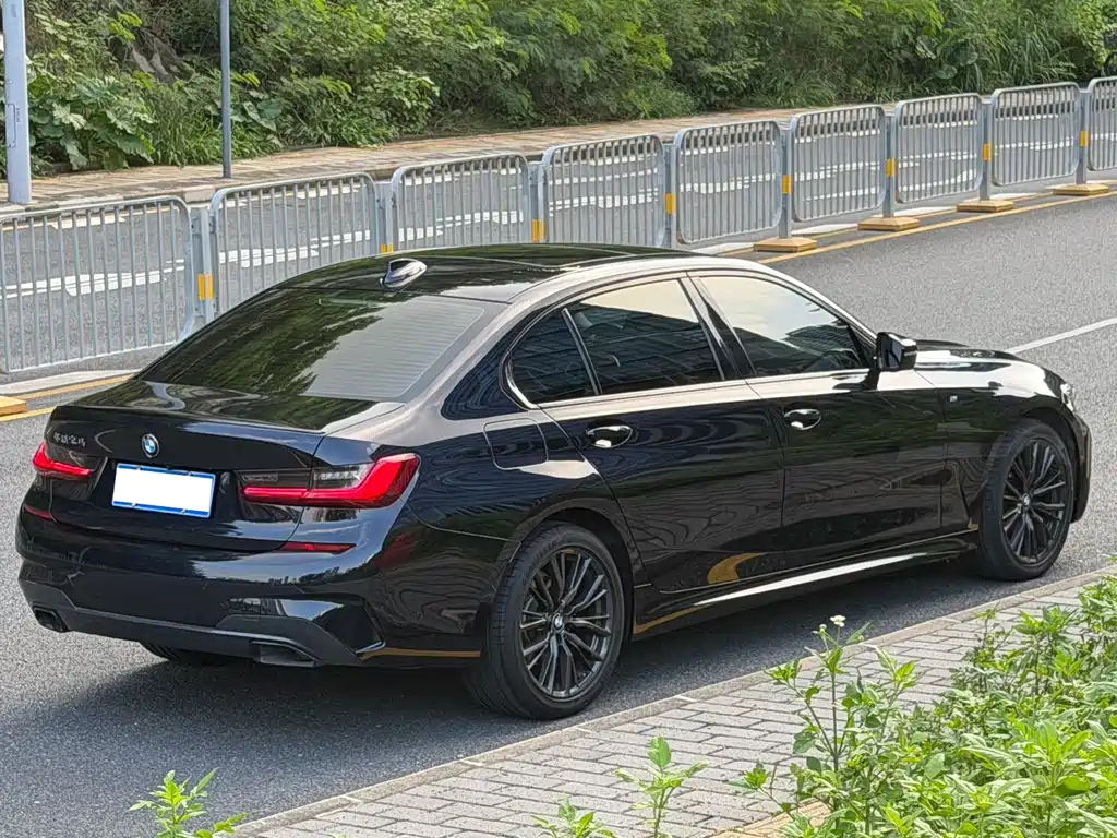 BMW 3 Series — миниатюра 5