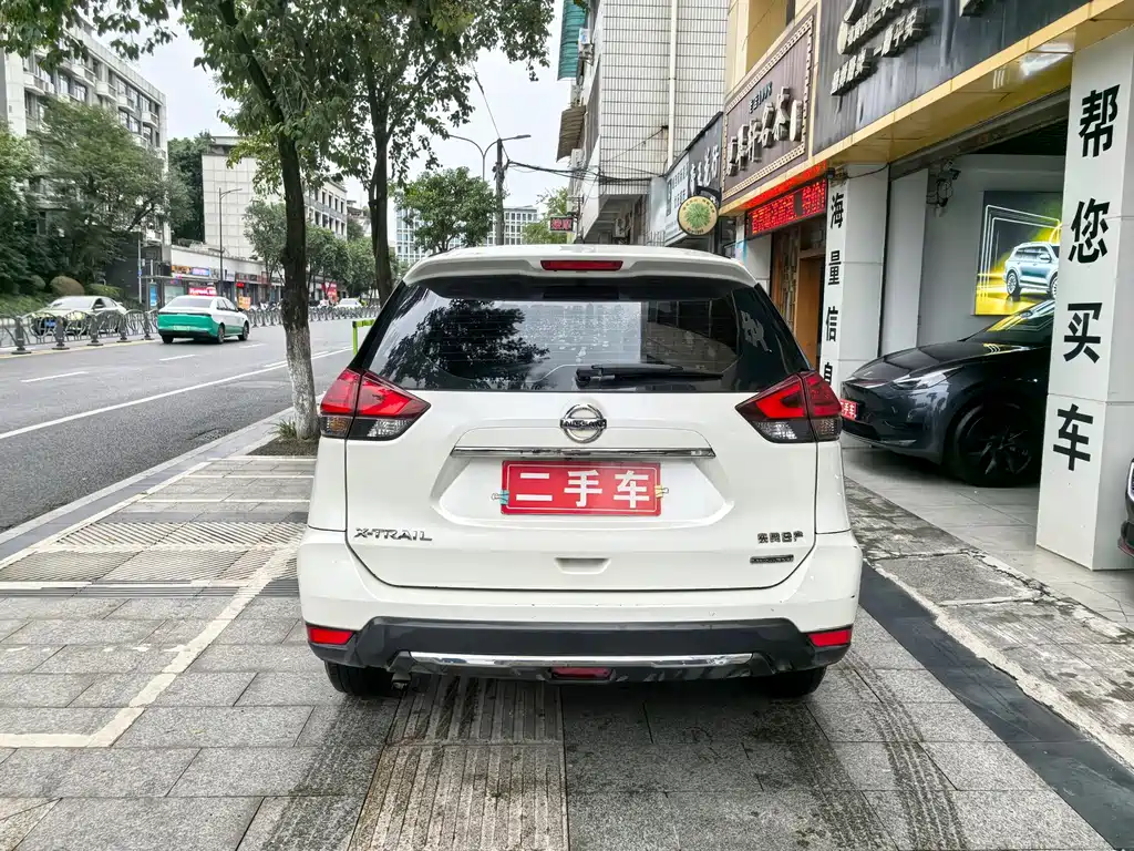 Nissan X-Trail — миниатюра 7
