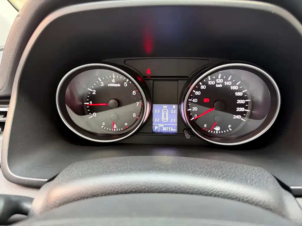 Haval M6 — миниатюра 12