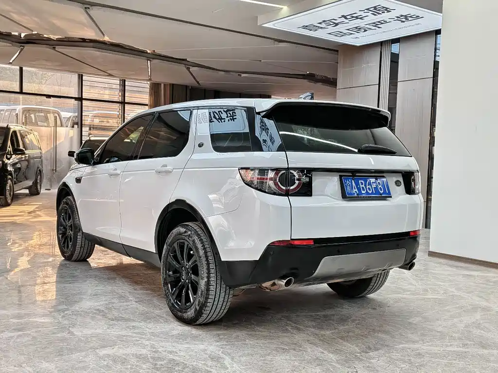 Land Rover Discovery Sport — миниатюра 3