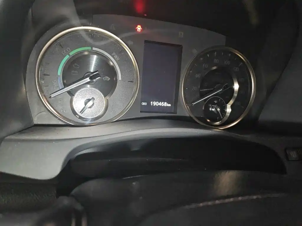 Toyota Vellfire — миниатюра 5
