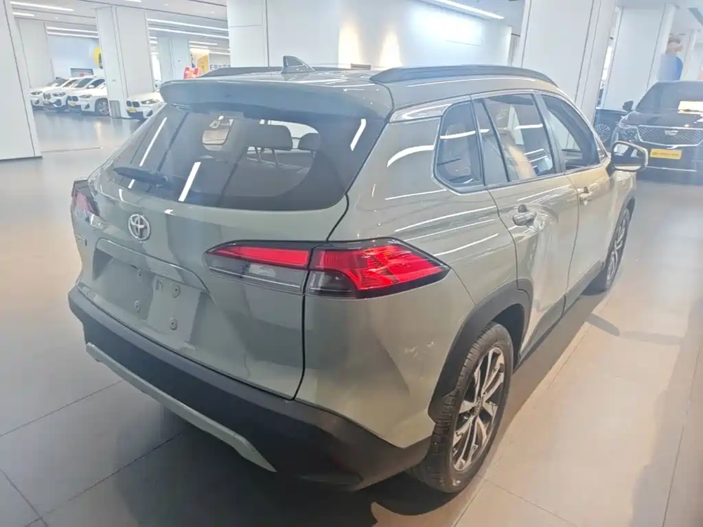 Toyota Corolla Cross — миниатюра 7