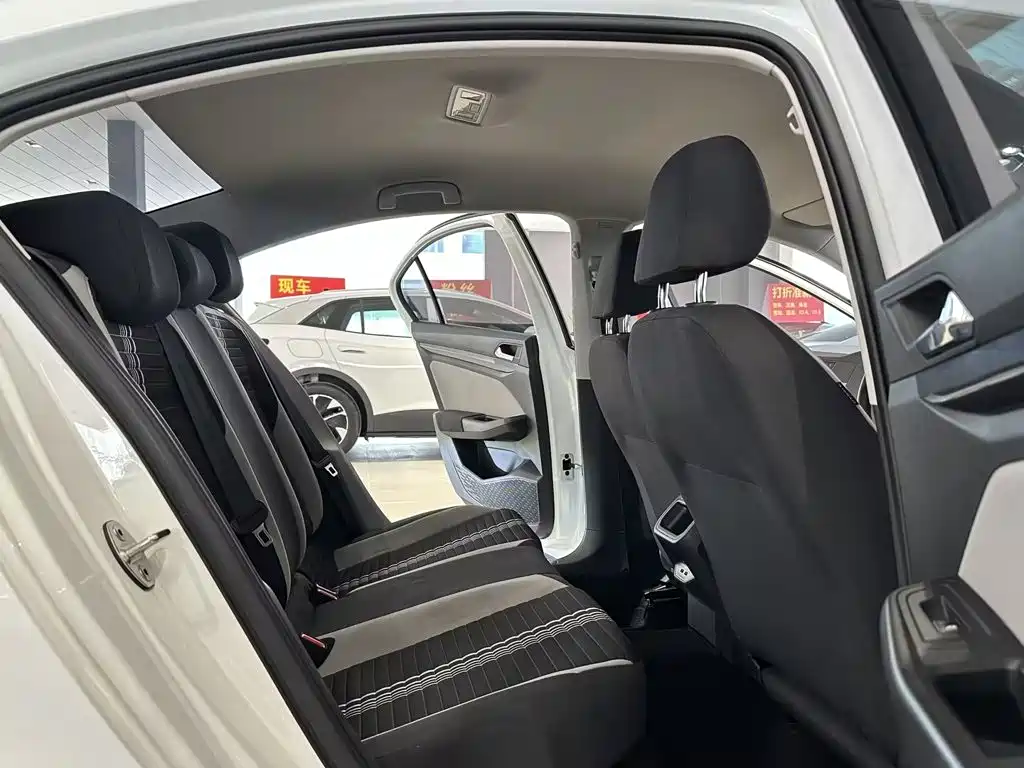 Volkswagen Bora — миниатюра 5