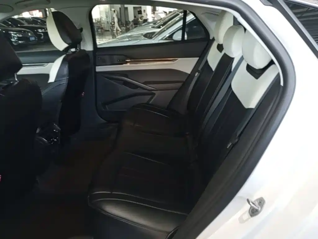 Ford Mondeo — миниатюра 17