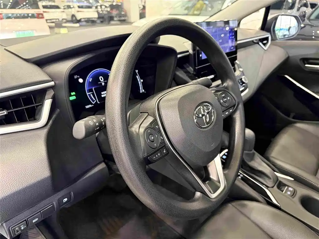 Toyota Corolla — миниатюра 18