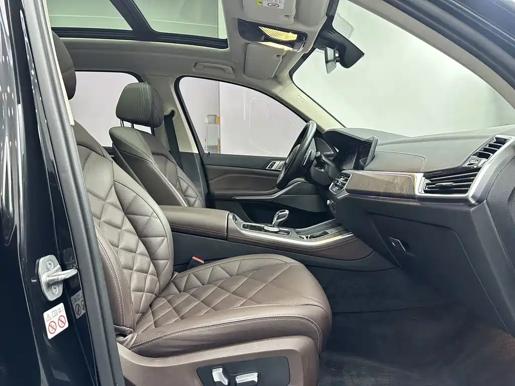 BMW X5 — миниатюра 14