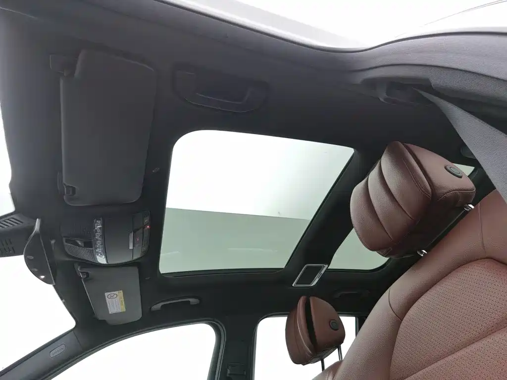 Mercedes-Benz GLC — миниатюра 14