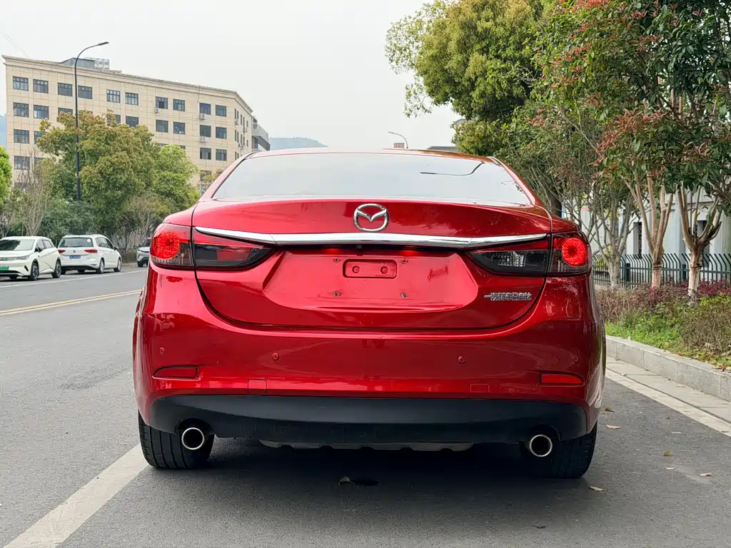MAZDA 6