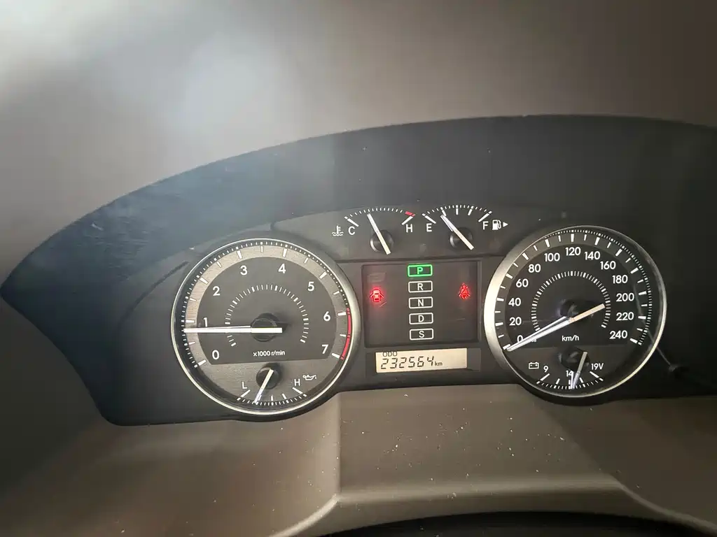 Toyota Land Cruiser — миниатюра 4