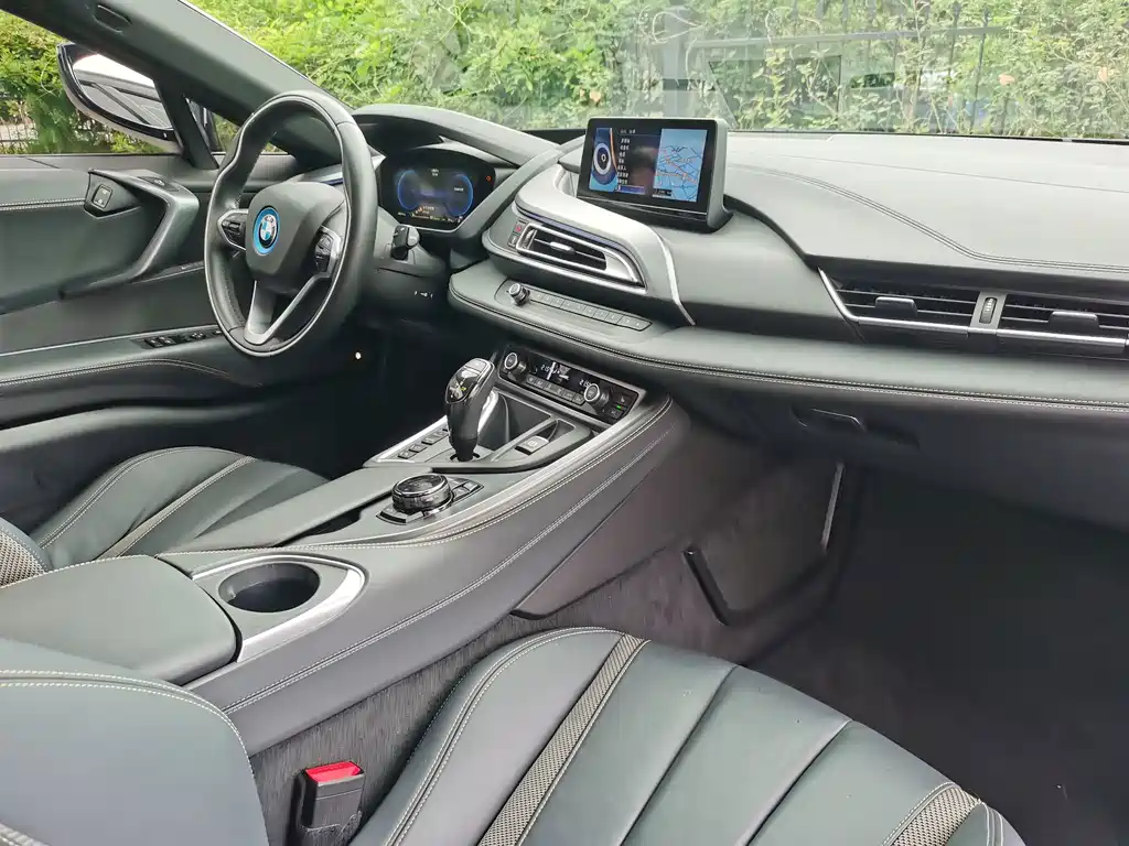 BMW i8 — миниатюра 14