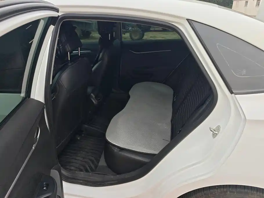 Buick Excelle — миниатюра 11