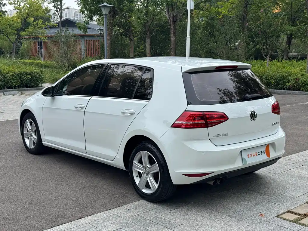 Volkswagen Golf — миниатюра 4