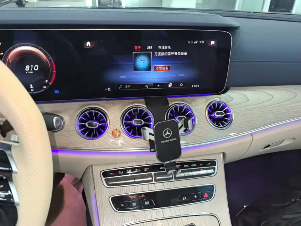 Mercedes-Benz E-Class (Import) — миниатюра 18