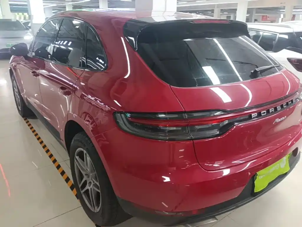 Porsche Macan — миниатюра 5