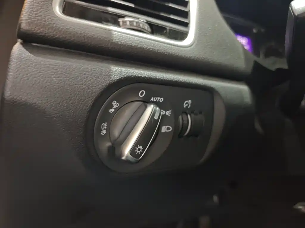 Audi Q3 — миниатюра 14