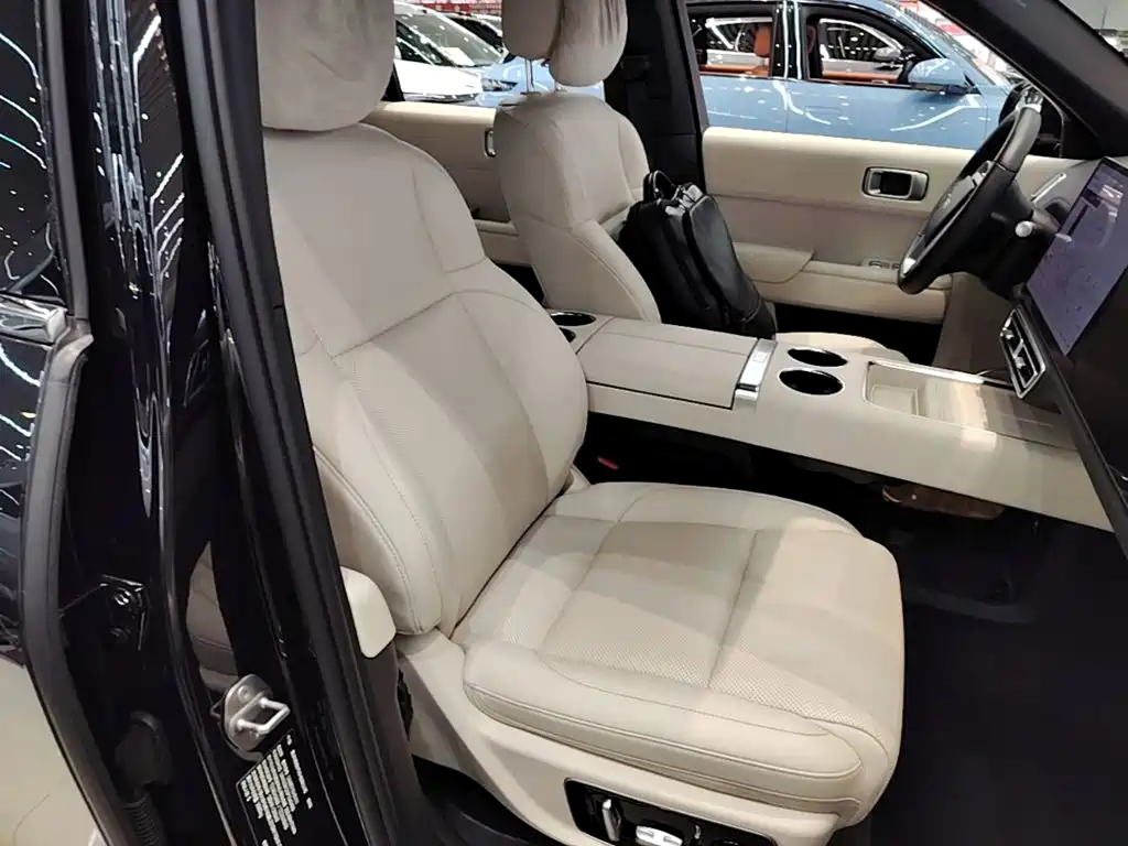 Li Auto Li L8 — миниатюра 25