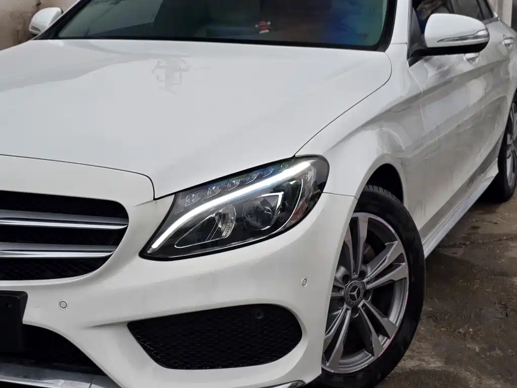 Mercedes-Benz C-Class — миниатюра 11
