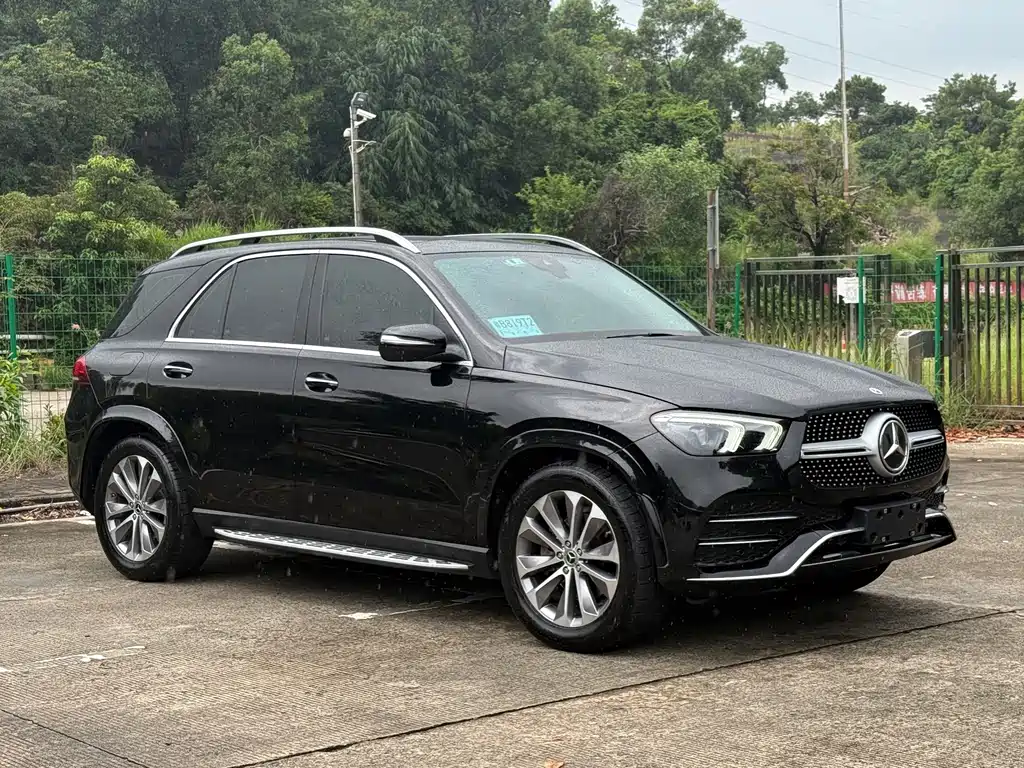 Mercedes-Benz GLE (Import) — миниатюра 2