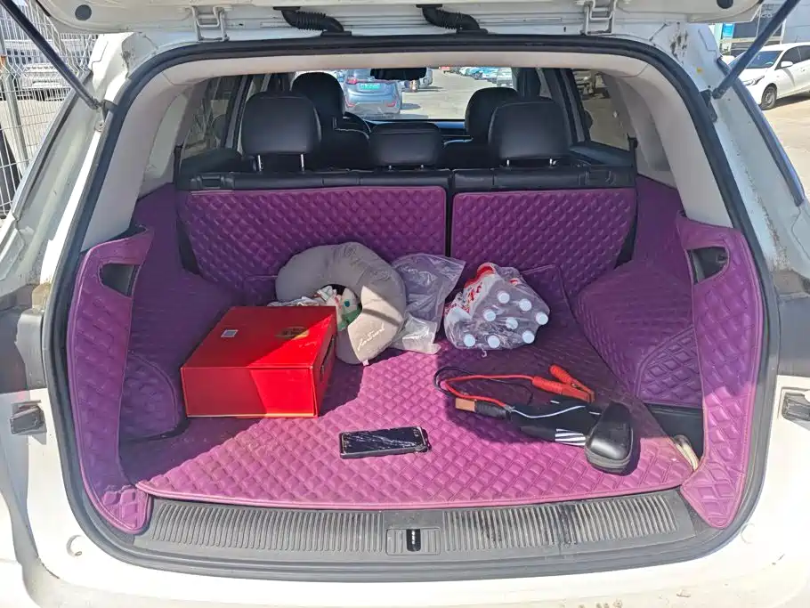 Roewe RX5 MAX — миниатюра 4