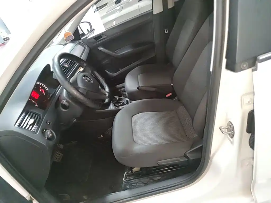 Volkswagen Santana — миниатюра 15