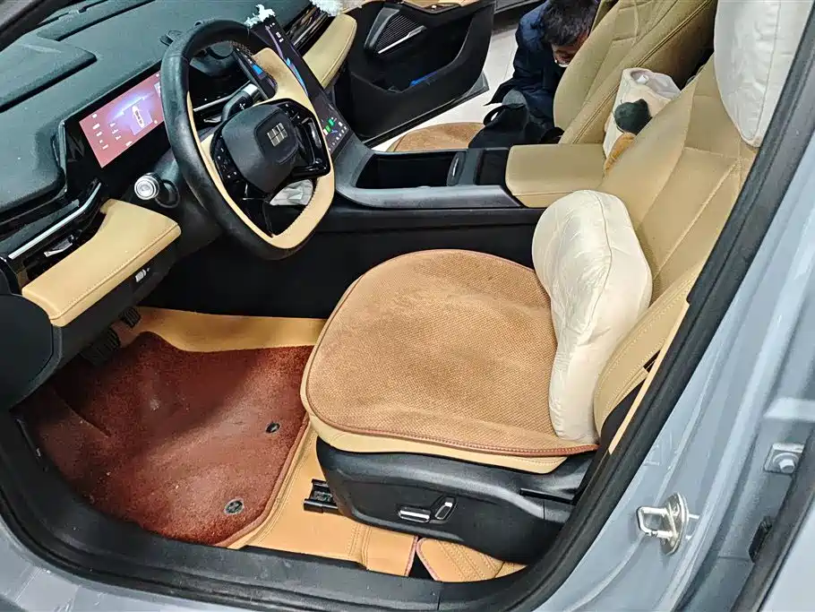 GEELY GALAXY GALAXY L6