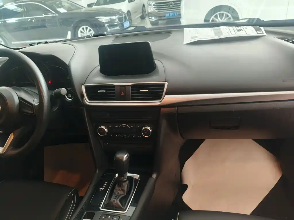 Mazda 3 Axela — миниатюра 6