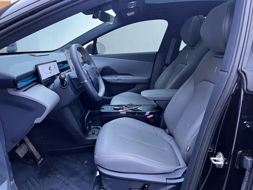 Lynk & Co Z20 — миниатюра 4