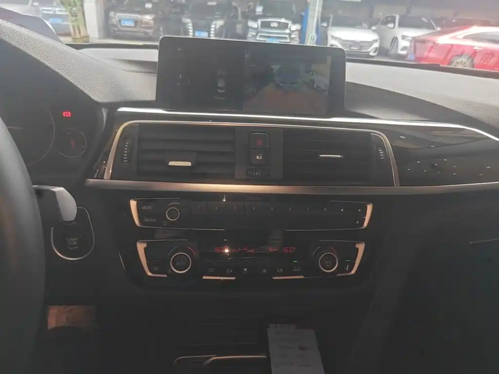 BMW 3 Series — миниатюра 9